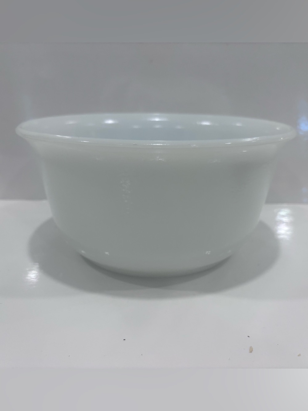 Vintage Milk glass Mixing Bowl 9.5”